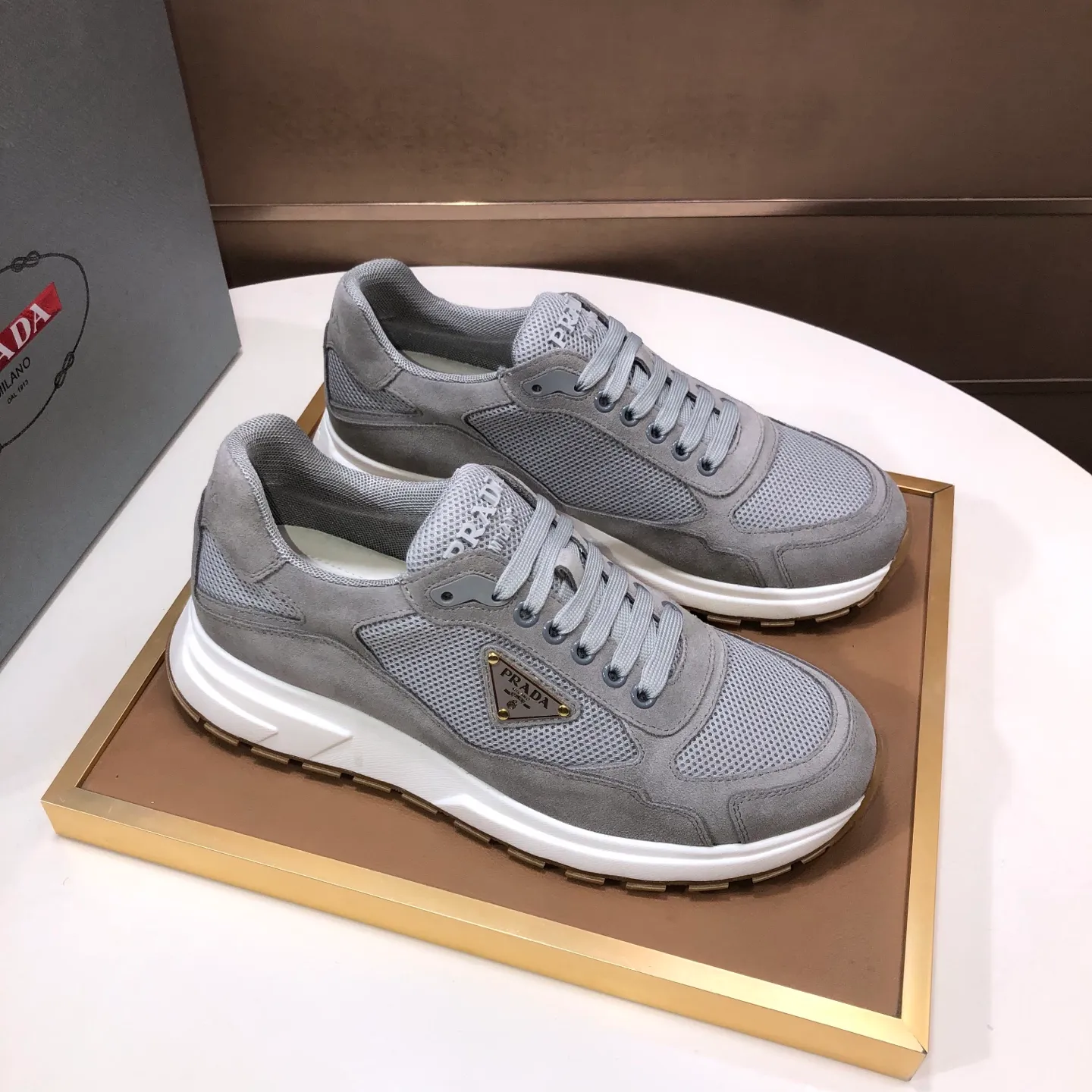 Men's shoes 💰580💰 [PRADA] Top-quality original items, new seasonal styles, high-quality original items, top-level imported calfskin and original imported glue, imported cowhide lining with original cowhide feet, original outsole! Quality guaranteed! Code 38-45 (45 customized)